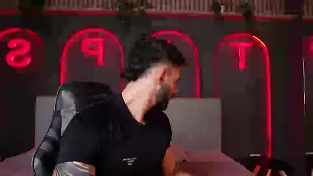 Snapshot of Austin_bolt chatting on 10/22/25, 02:34 Austin bolt online show from 10/22/25, 02:34