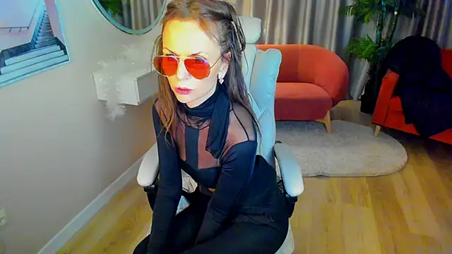 Snapshot of Elizabe_th chatting on 02/16/25, 07:04 Elizabe th online show from 02/16/25, 07:04