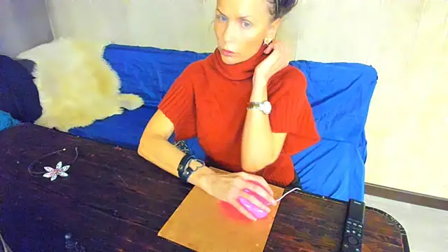 Elizabe th online show from 07/24/26, 08:07