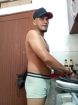 Snapshot of Dilan_1994 chatting on 03/22/25, 04:58 Dilan 1994 online show from 03/22/25, 04:58