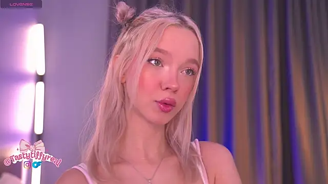  AlinaBailey online show from 06/01/26, 08:49
