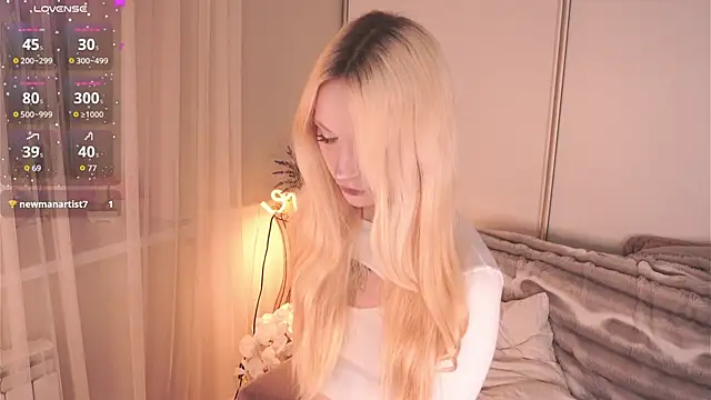 Snapshot of Naughty__Couplles chatting on 01/18/26, 04:22 Naughty Couplles online show from 01/18/26, 04:22