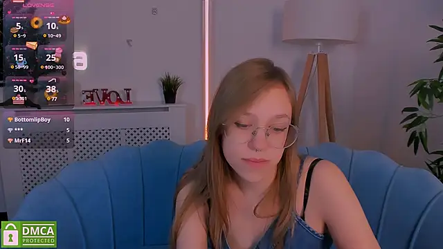 LayriantaVee online show from 01/05/25, 01:04