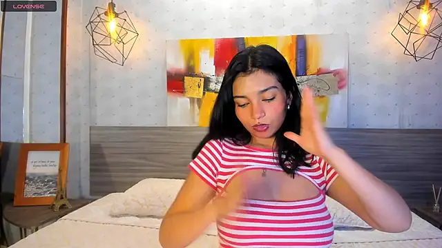 Snapshot of Candys_victoria chatting on 02/05/25, 06:13 Candys victoria online show from 02/05/25, 06:13