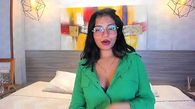 Snapshot of Candys_victoria chatting on 02/06/25, 02:00 Candys victoria online show from 02/06/25, 02:00