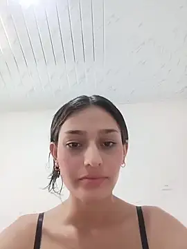 Snapshot of Ary-18 chatting on 10/01/25, 07:42 Ary-18 online show from 10/01/25, 07:42