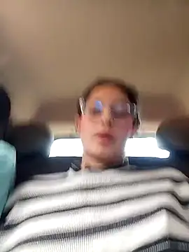 Snapshot of Ary-18 chatting on 11/26/25, 01:56 Ary-18 online show from 11/26/25, 01:56