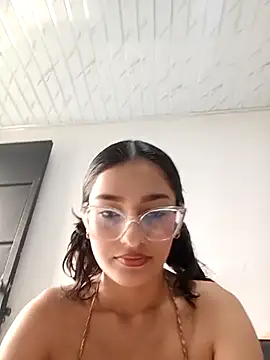 Snapshot of Ary-18 chatting on 12/02/25, 02:01 Ary-18 online show from 12/02/25, 02:01