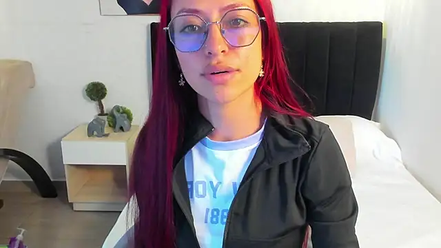 Scarlett  bell online show from 09/19/25, 01:34