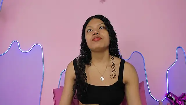 Snapshot of Mingie_Rouse chatting on 10/02/25, 12:01 Mingie Rouse online show from 10/02/25, 12:01