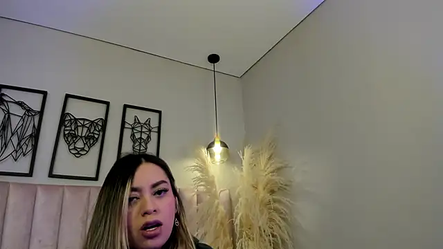 Annie karlsson   online show from 09/20/25, 03:29