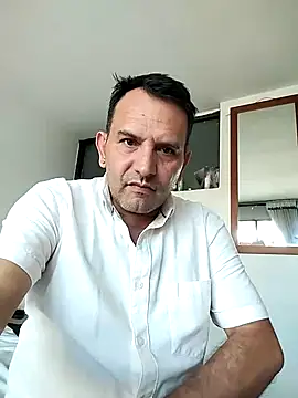 RogueTraveler online show from 01/27/25, 09:22