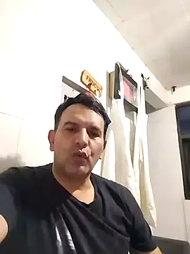 RogueTraveler online show from 03/07/25, 02:25