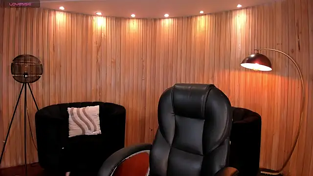 AmberFarrell online show from 05/18/26, 08:14