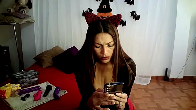 Snapshot of Hanna_Charming chatting on 10/09/25, 06:06 Hanna Charming online show from 10/09/25, 06:06