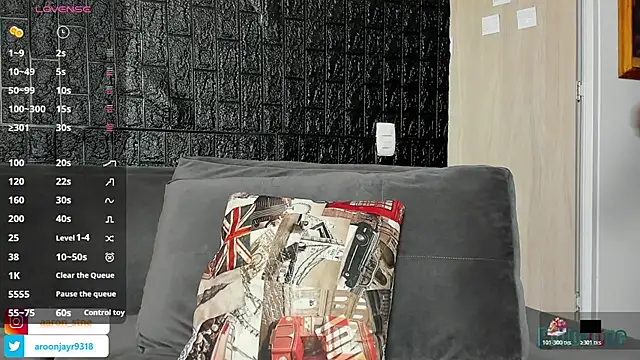 Aaron ST online show from 10/29/25, 09:05