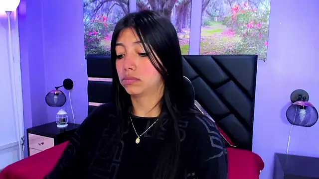 KimberlyVillaLobos online show from 10/04/25, 11:41