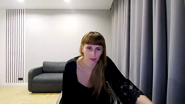 Daniella Lorente online show from 12/31/24, 06:05