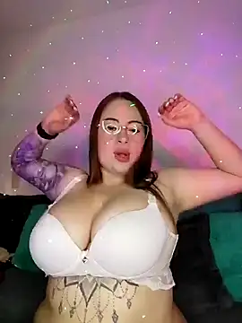 soofy   online show from 10/09/25, 02:09