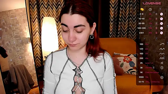 hannacheekss  online show from 05/20/26, 02:07