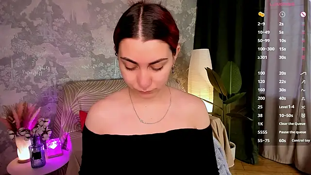 hannacheekss  online show from 07/15/26, 02:06