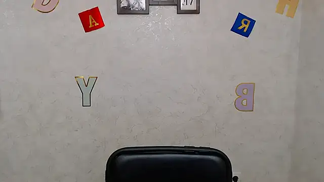 AliceSexyyy  online show from 02/25/25, 12:24