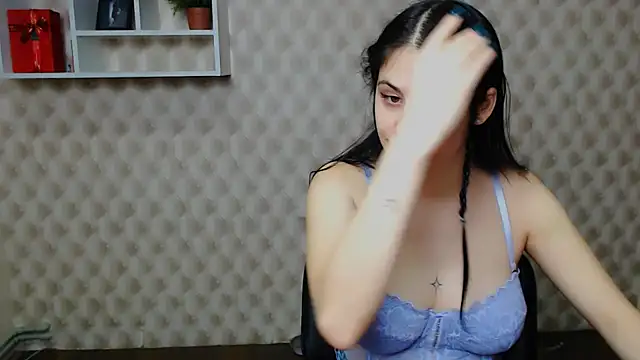 AliceSexyyy  online show from 12/14/25, 11:48