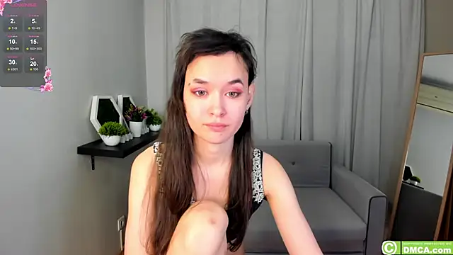 Emily Strikeee online show from 12/05/24, 12:44