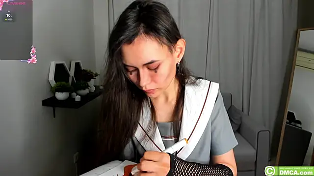 Emily Strikeee online show from 12/07/24, 12:56