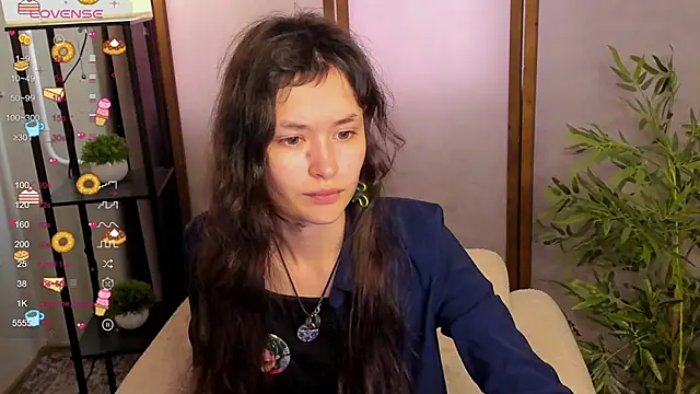 Emily Strikeee online show from 09/15/25, 10:04