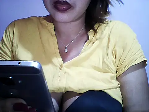 layanah12 online show from 12/04/24, 03:04