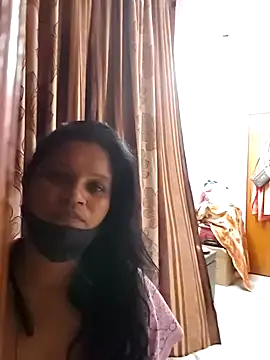 Lilly-queen online show from 02/05/25, 10:22