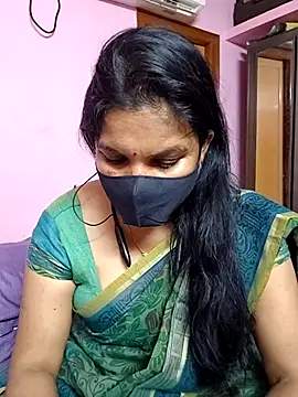 Lilly-queen online show from 03/19/25, 02:02