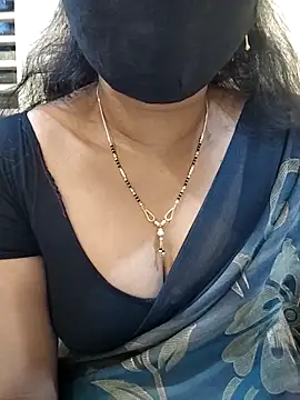 Lilly-queen online show from 11/12/25, 06:41