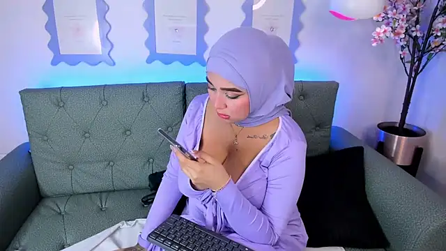 kithana jazmin online show from 03/22/25, 02:16
