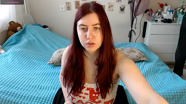 Snapshot of BettyandRich_ chatting on 10/09/25, 08:34 BettyandRich online show from 10/09/25, 08:34