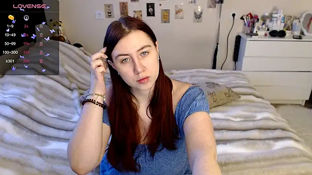 Snapshot of BettyandRich_ chatting on 11/13/25, 08:46 BettyandRich online show from 11/13/25, 08:46