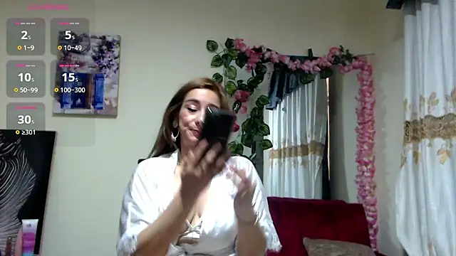 Madam dali online show from 01/06/25, 03:51
