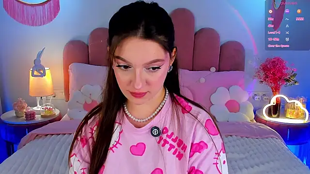 GiaCale online show from 09/19/25, 12:17