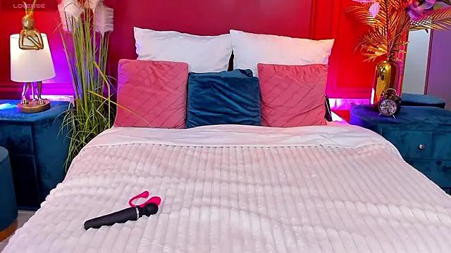 GiaCale online show from 10/05/25, 05:17