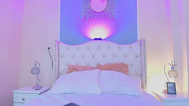 Snapshot of Ambar_Collingg chatting on 10/21/25, 03:57 Ambar Collingg online show from 10/21/25, 03:57