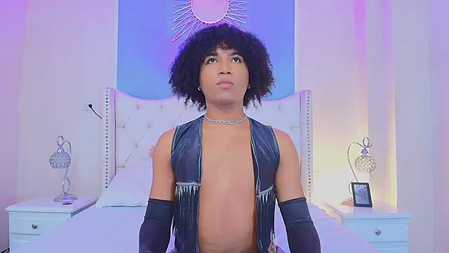 Snapshot of Ambar_Collingg chatting on 10/23/25, 02:16 Ambar Collingg online show from 10/23/25, 02:16