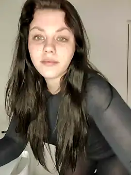 Snapshot of leeya_lee chatting on 01/18/25, 07:04 leeya lee online show from 01/18/25, 07:04