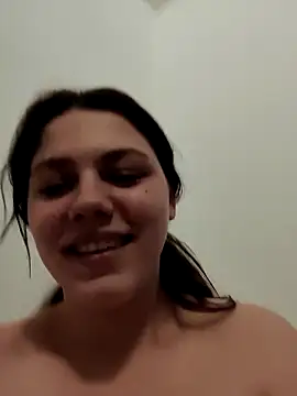 Snapshot of leeya_lee chatting on 02/24/25, 05:11 leeya lee online show from 02/24/25, 05:11