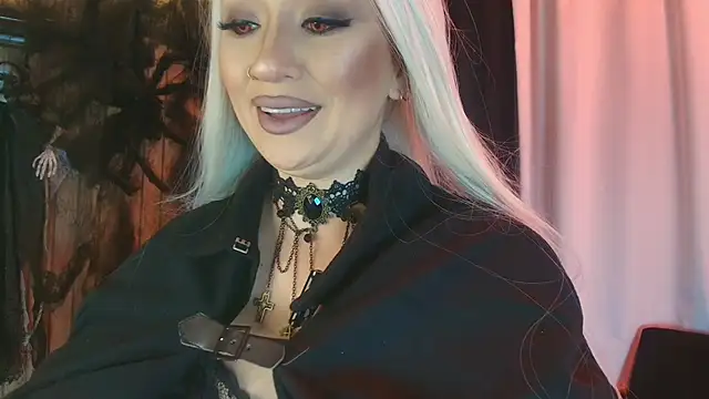 ArkaBella online show from 10/31/25, 02:07