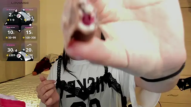 Ju Kyung online show from 10/22/25, 12:22