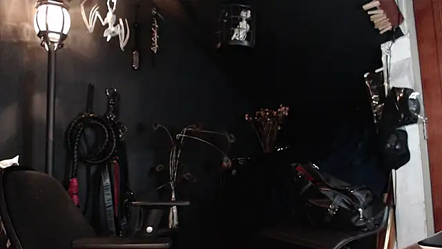 saba the courtesan online show from 10/28/25, 05:00