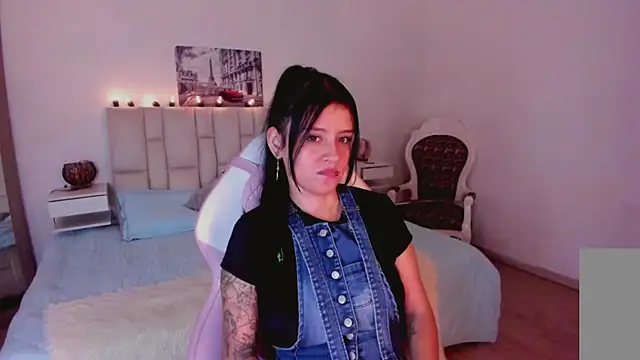 yenny garcia online show from 07/23/26, 06:17