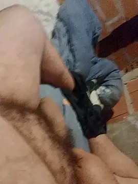 Snapshot of RenewingSaigon chatting on 11/03/25, 05:42 RenewingSaigon online show from 11/03/25, 05:42