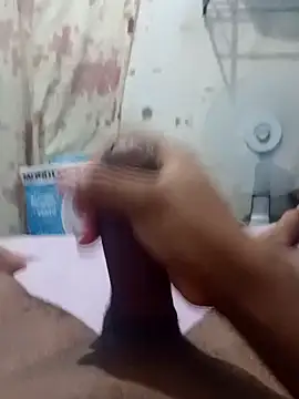 Snapshot of kaua_rola_de_mel chatting on 12/12/24, 05:10 kaua rola de mel online show from 12/12/24, 05:10